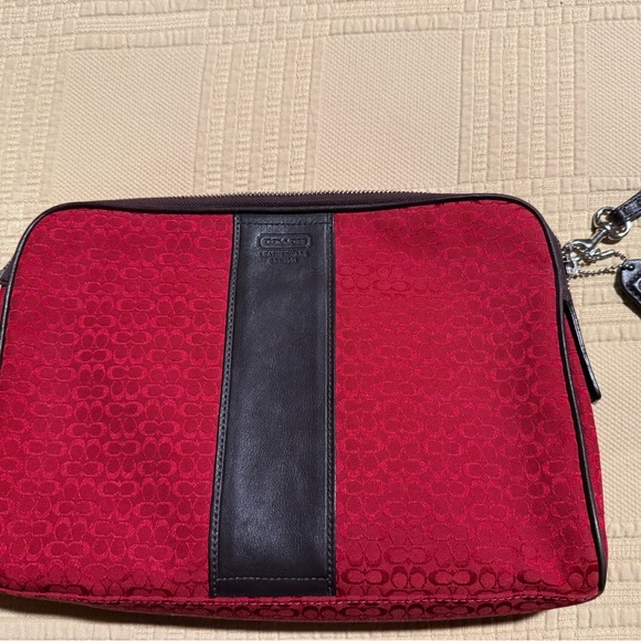 Coach Mini Signature Cosmetic Large Zip Travel Bag Red Brown F05094 VGUC - Picture 1 of 5